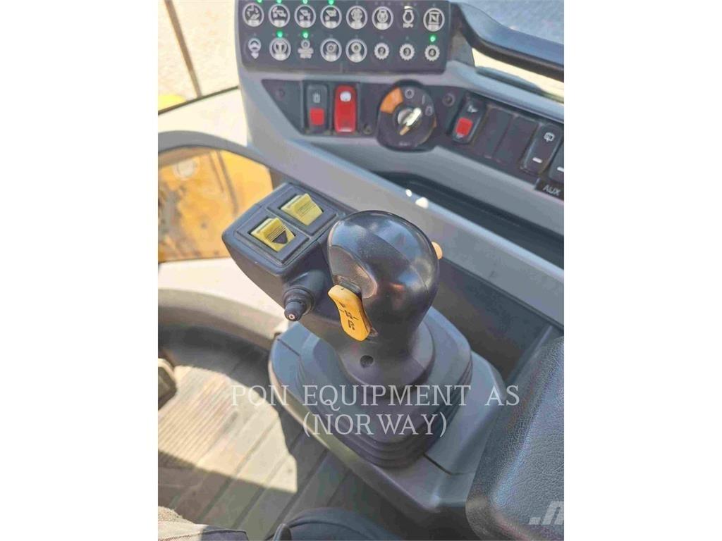 CAT 930M Radlader