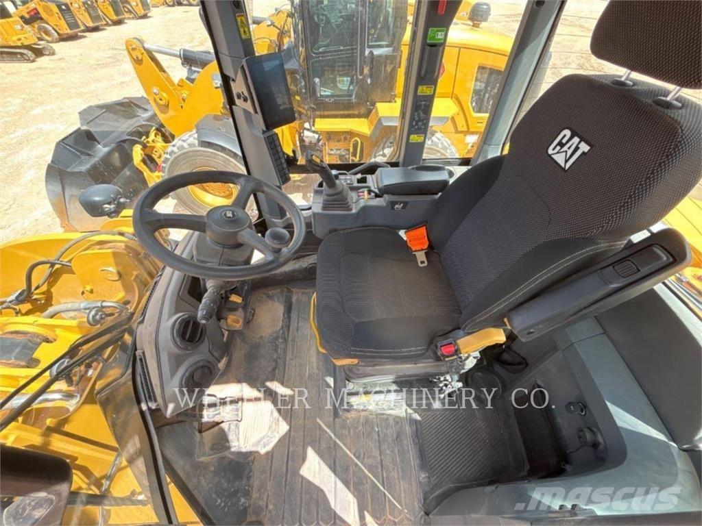 CAT 938 QC Radlader