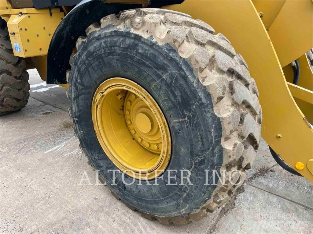CAT 938M Radlader