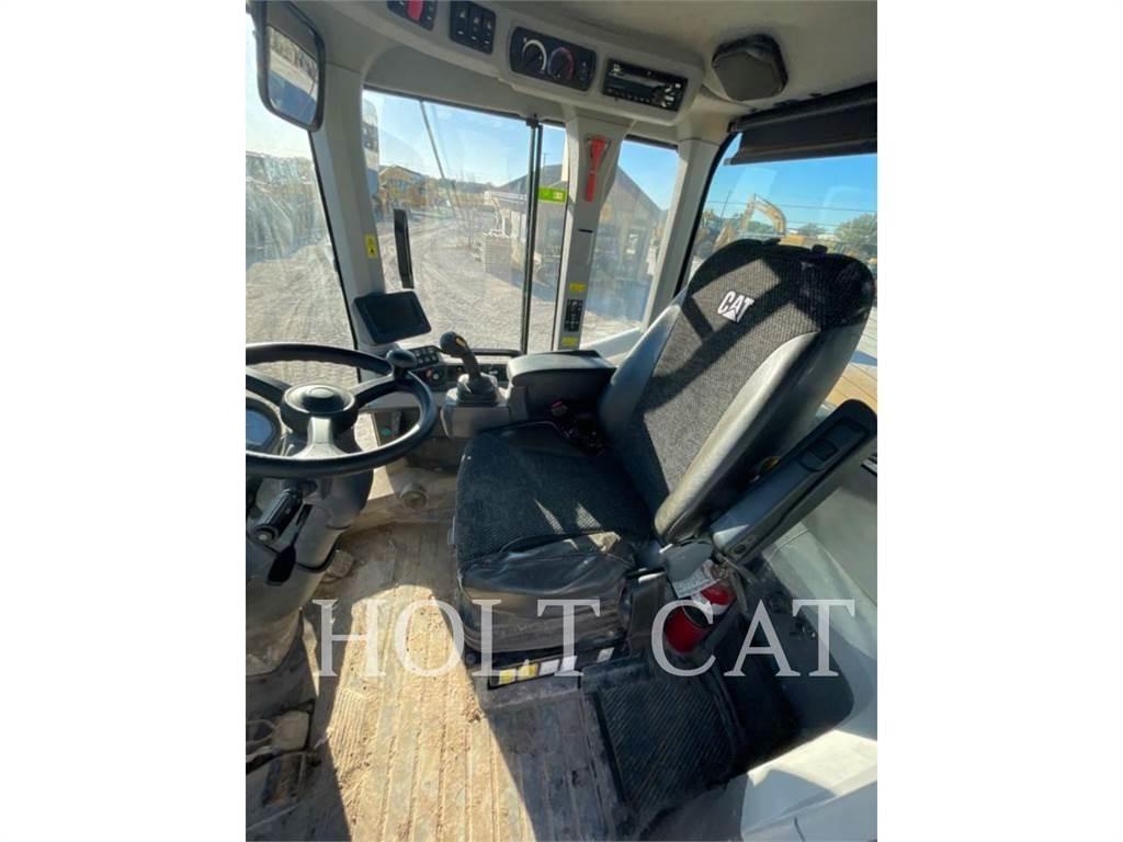 CAT 938M Radlader