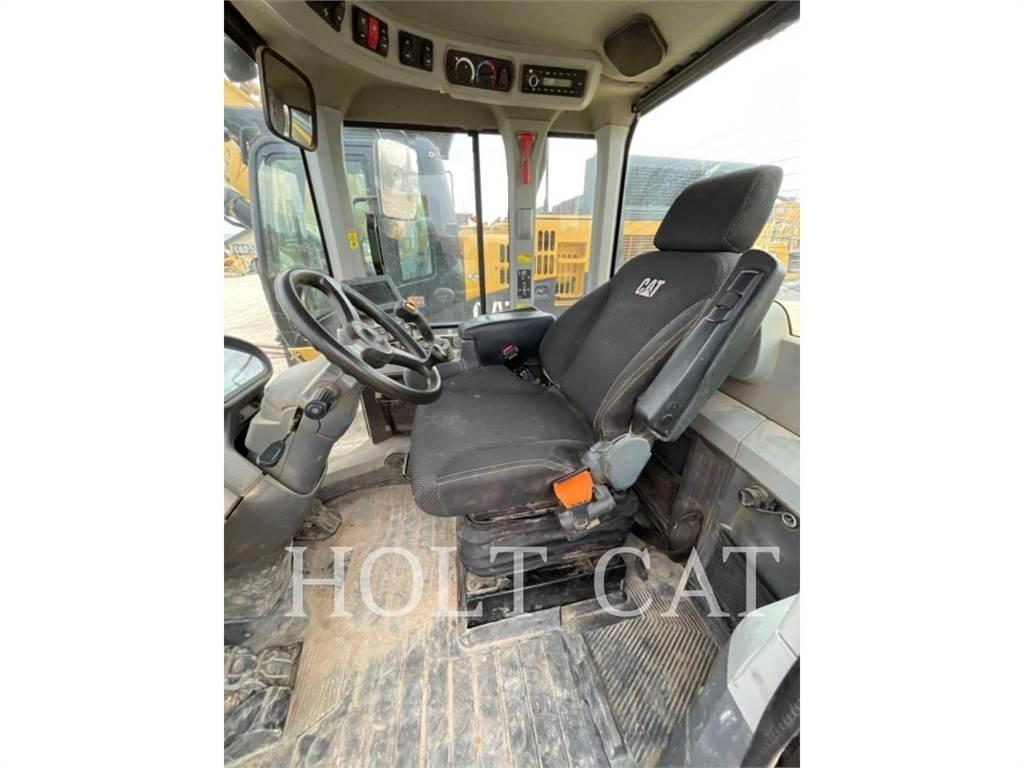 CAT 938M Radlader