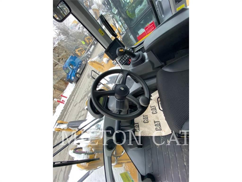 CAT 938M Radlader