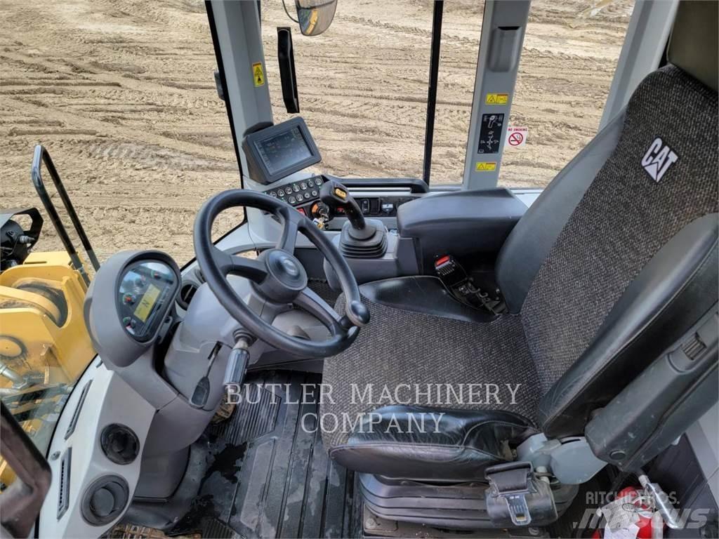 CAT 938M Radlader
