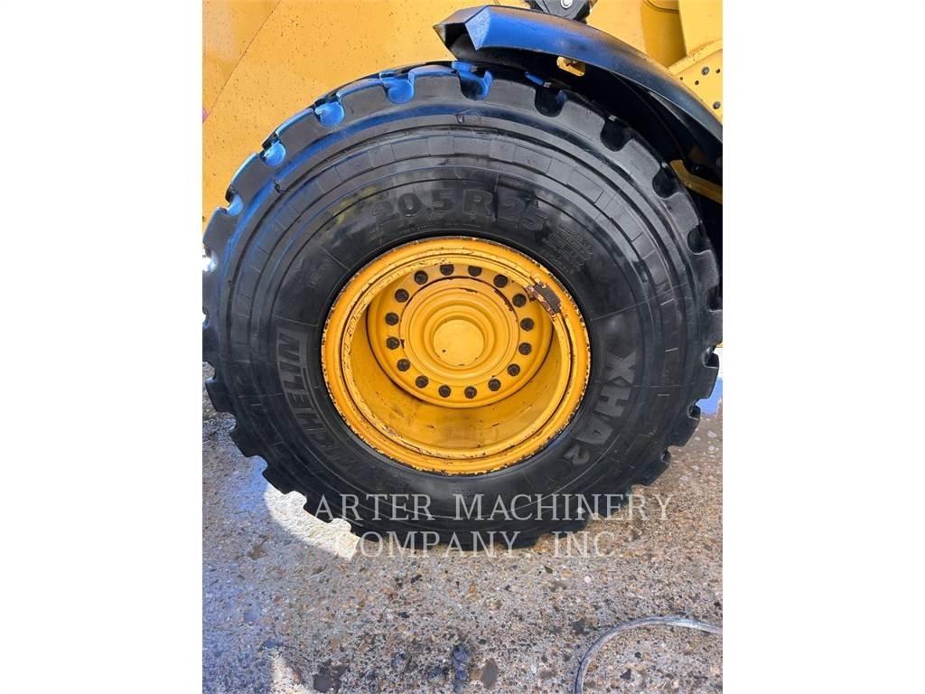CAT 938M Radlader