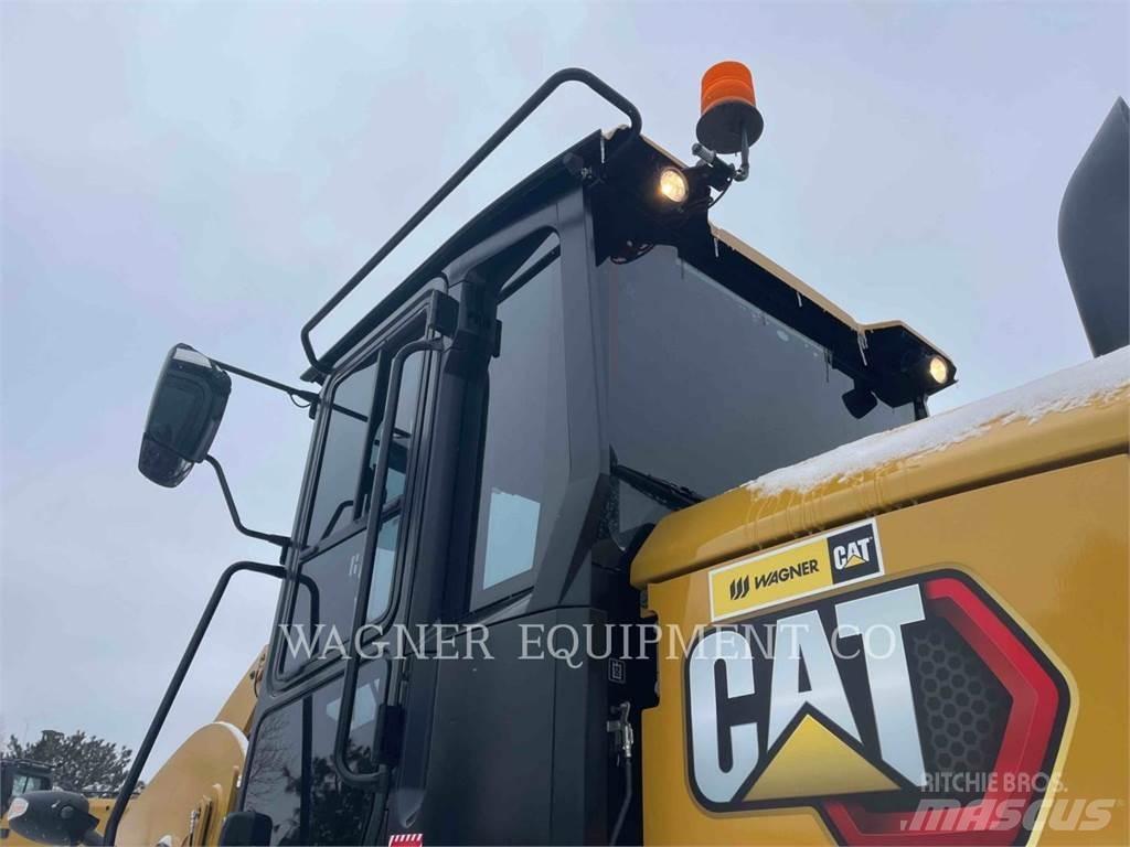 CAT 938M Radlader