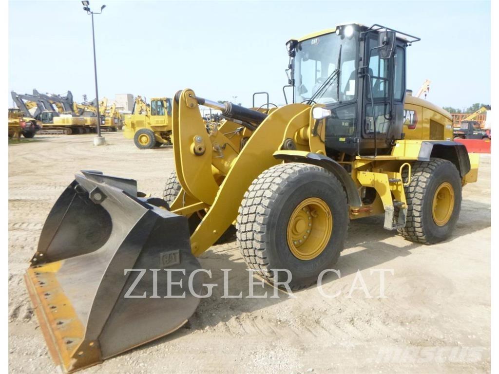 CAT 938M Radlader