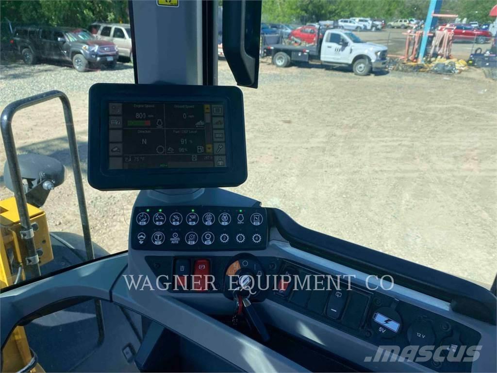 CAT 938M FC Radlader