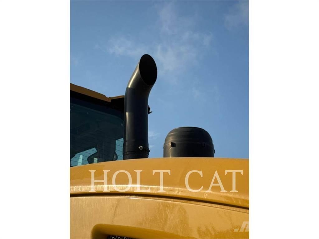 CAT 938M QC Radlader