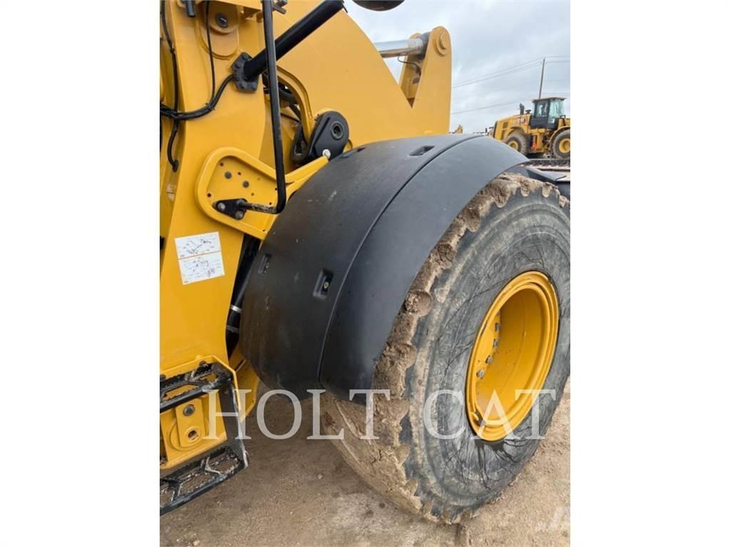 CAT 938M QC Radlader