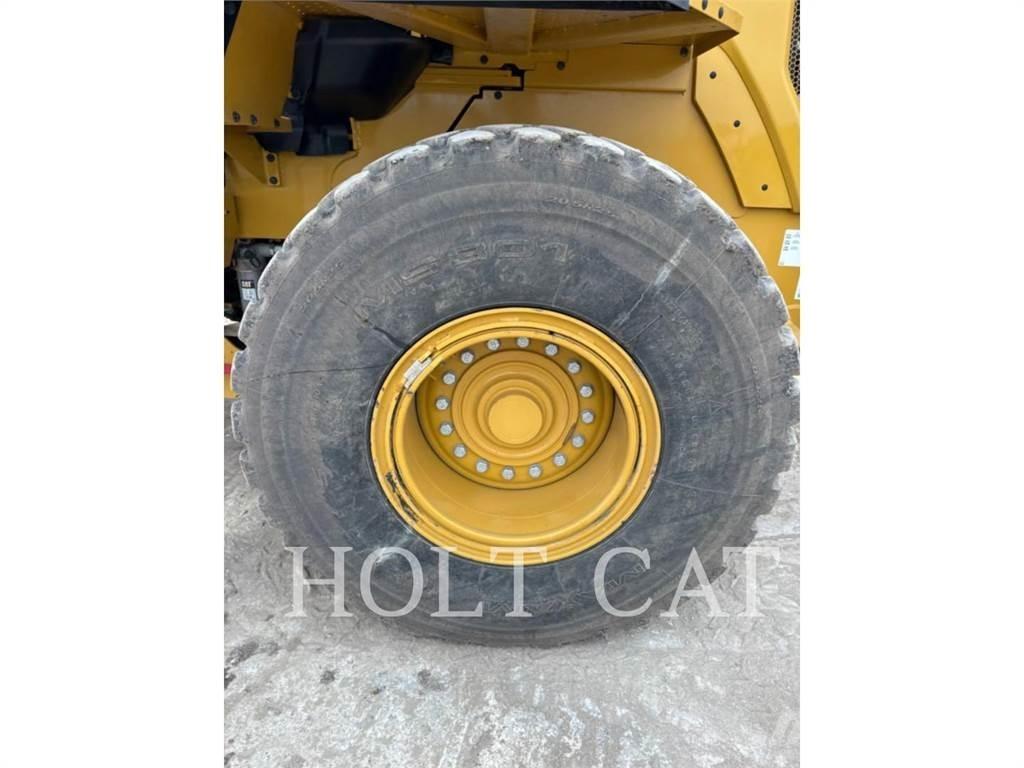 CAT 938M QC Radlader