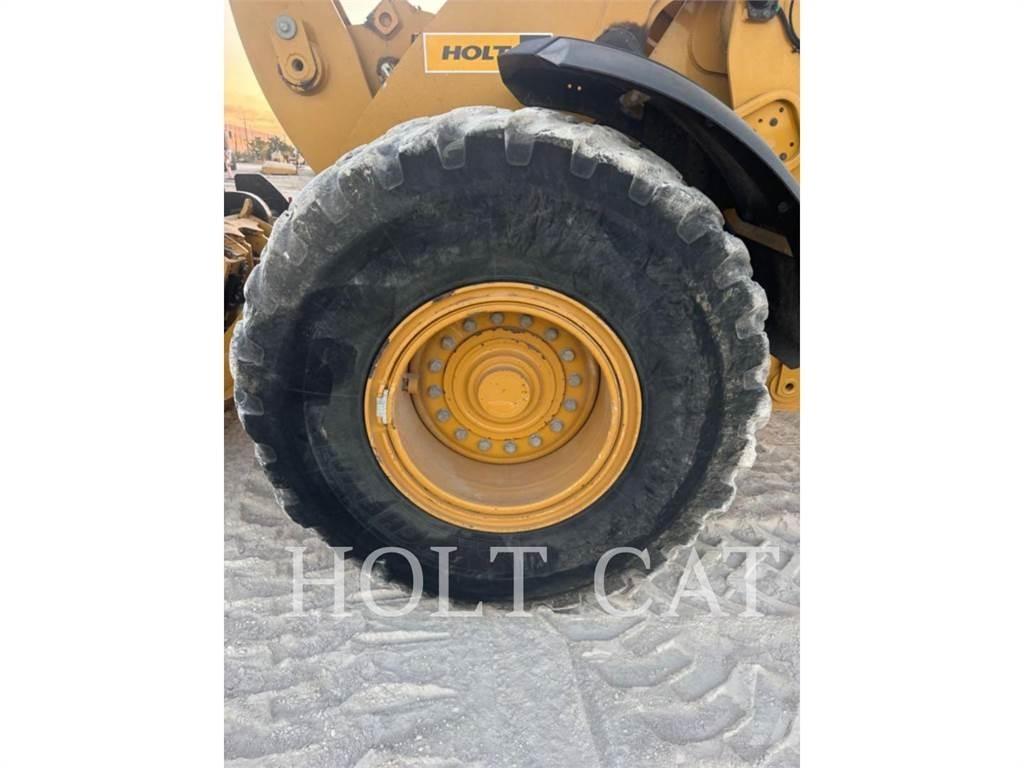 CAT 938M QC Radlader