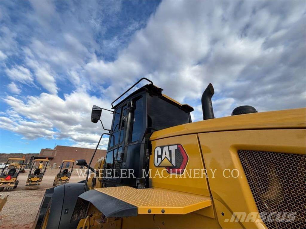 CAT 938M QC 3V Radlader