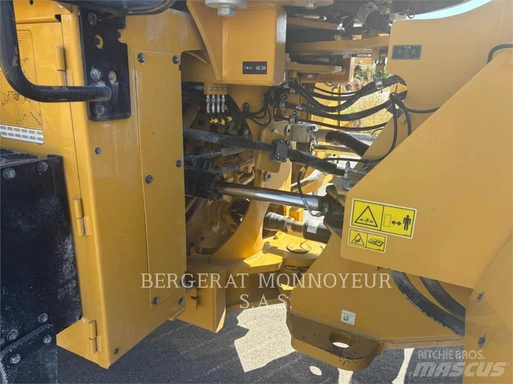 CAT 966 Radlader