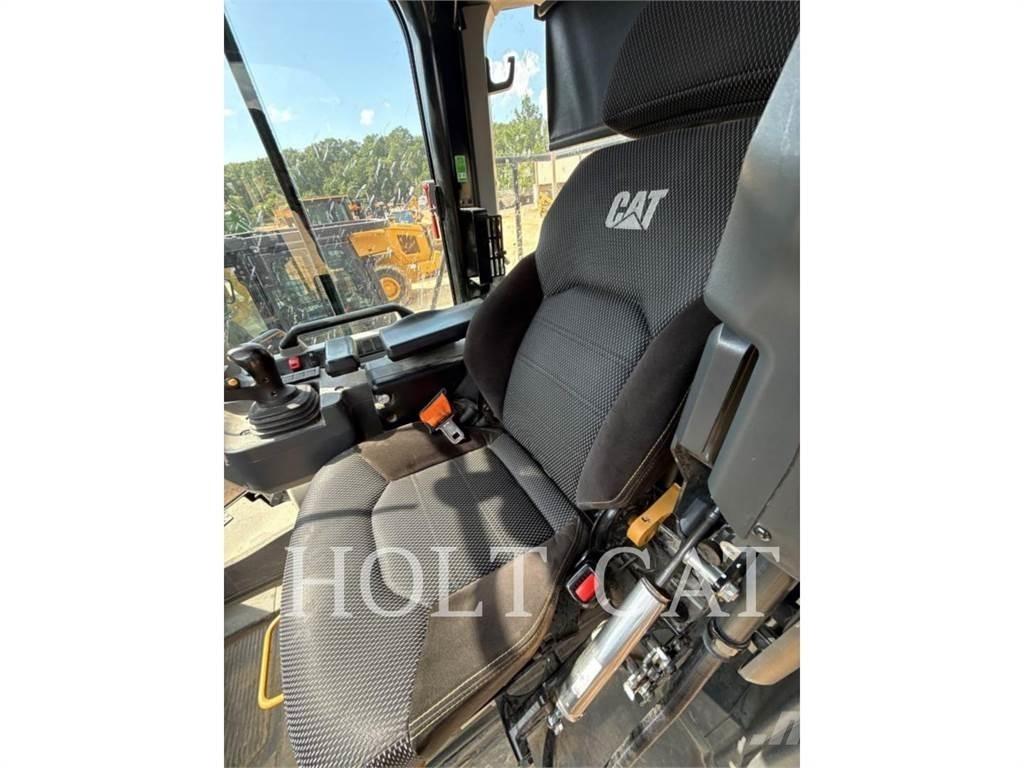 CAT 966 QC Radlader