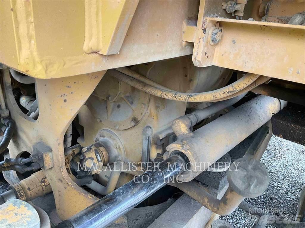 CAT 966G Radlader
