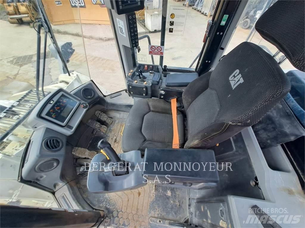 CAT 966M Radlader