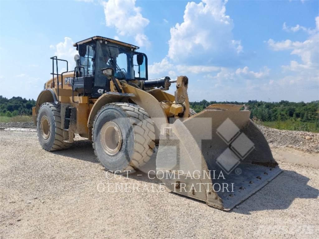 CAT 966M Radlader