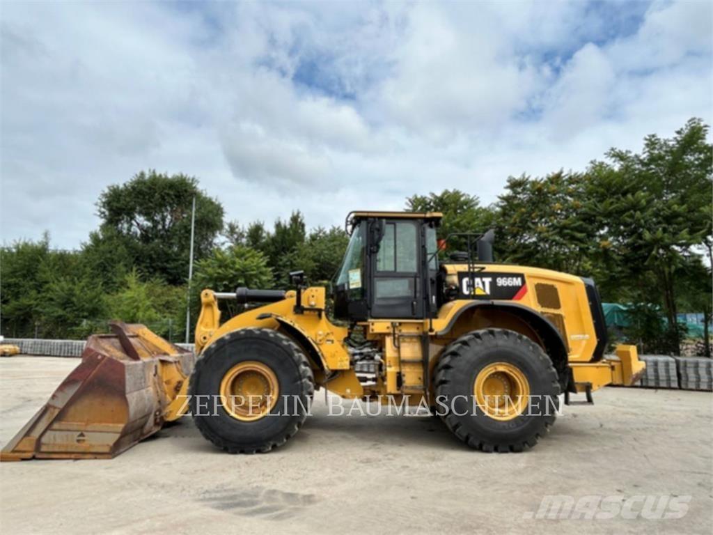CAT 966M Radlader