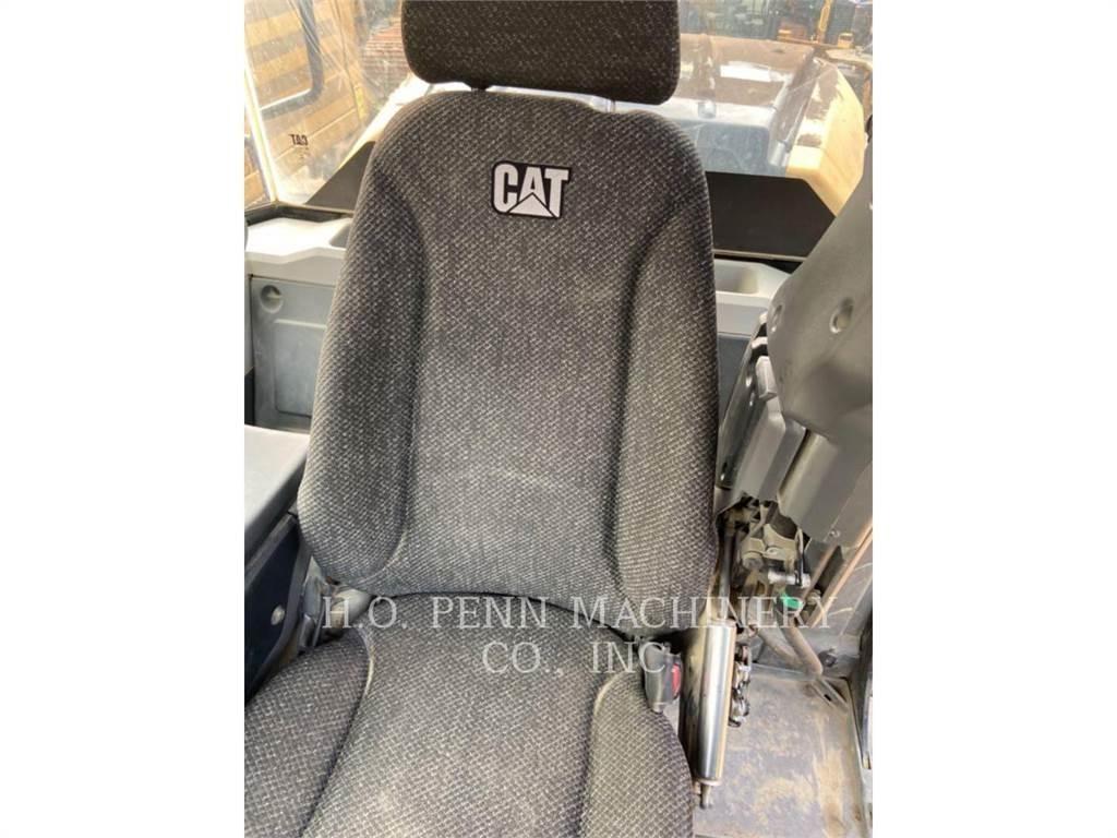 CAT 972M Radlader