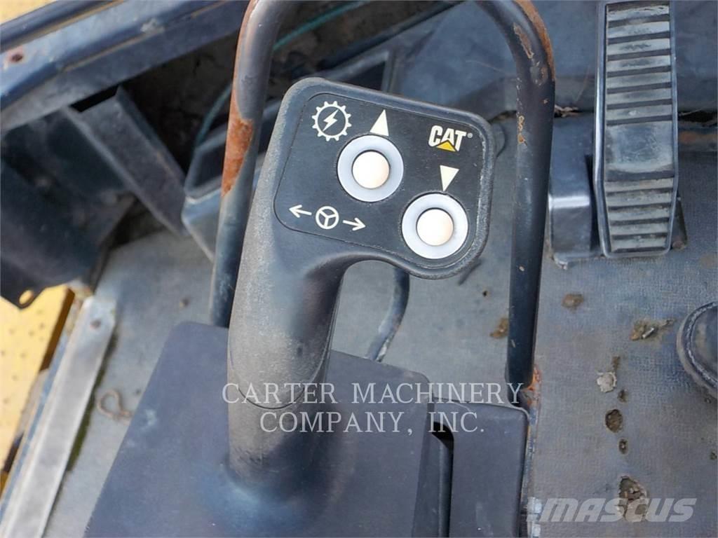 CAT 990 Radlader