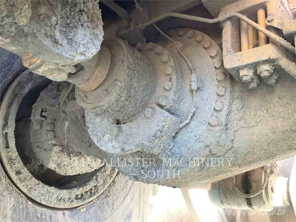 CAT 990 Radlader