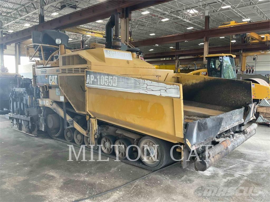 CAT AP-1055D Strassenfertiger