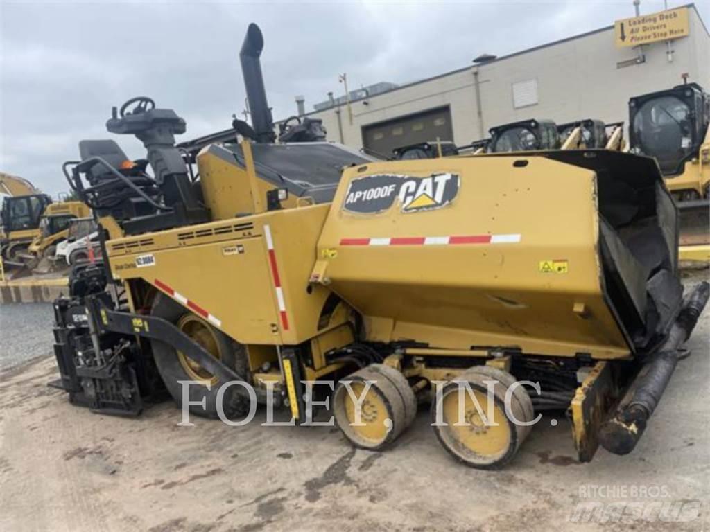 CAT AP1000F Strassenfertiger