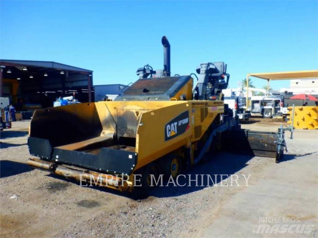 CAT AP1000F Strassenfertiger