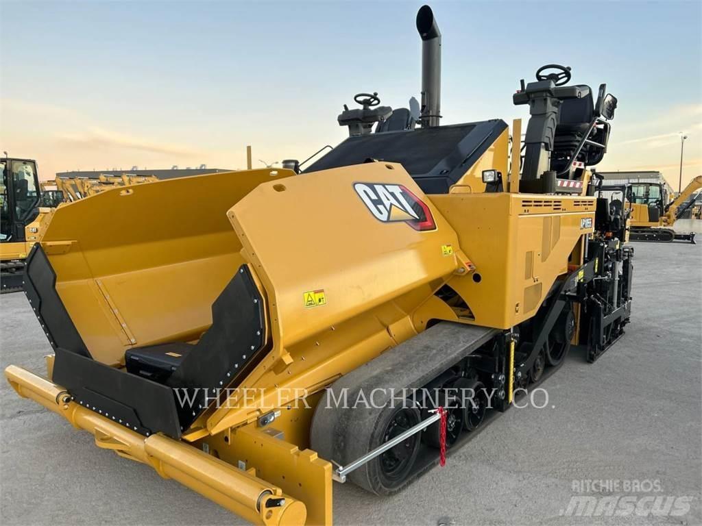 CAT AP1055 Strassenfertiger