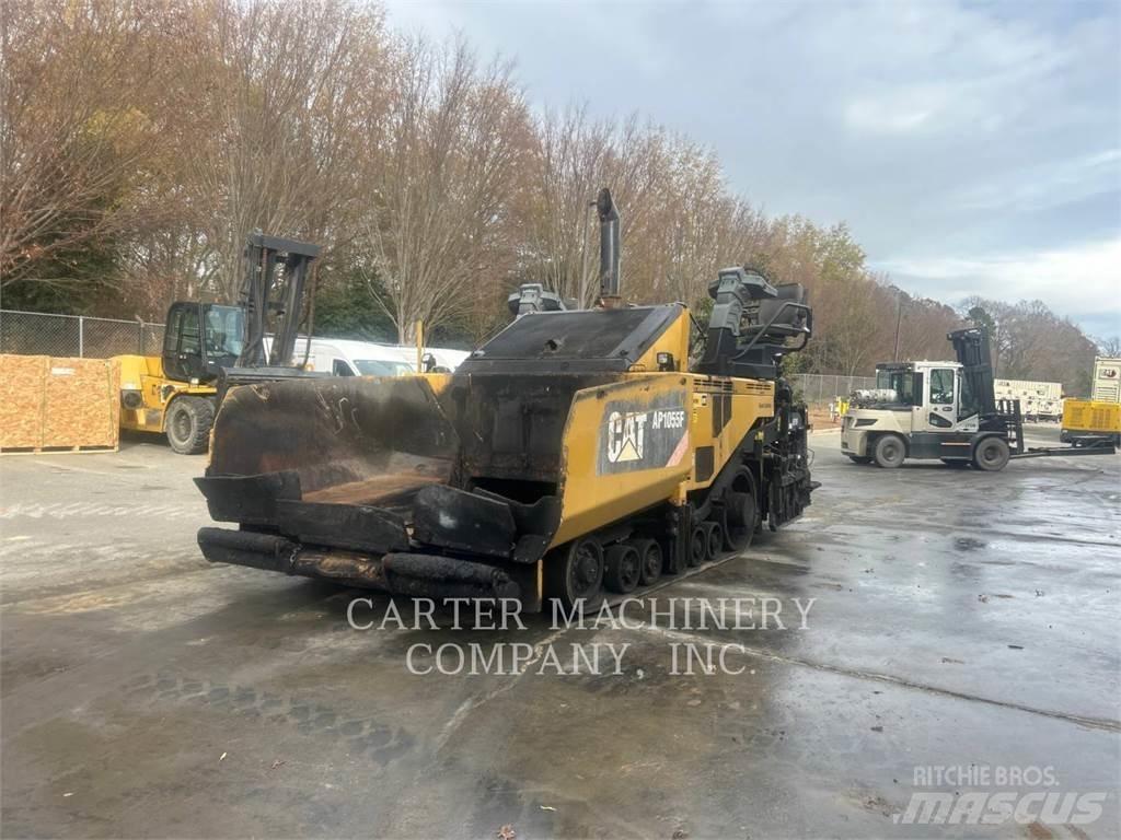 CAT AP1055F Strassenfertiger