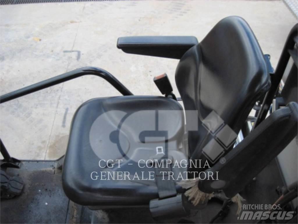 CAT AP300F Strassenfertiger