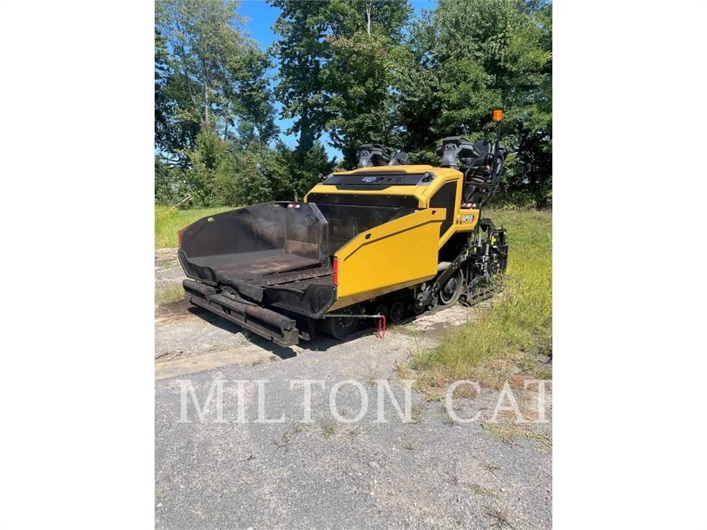 CAT AP555 Strassenfertiger
