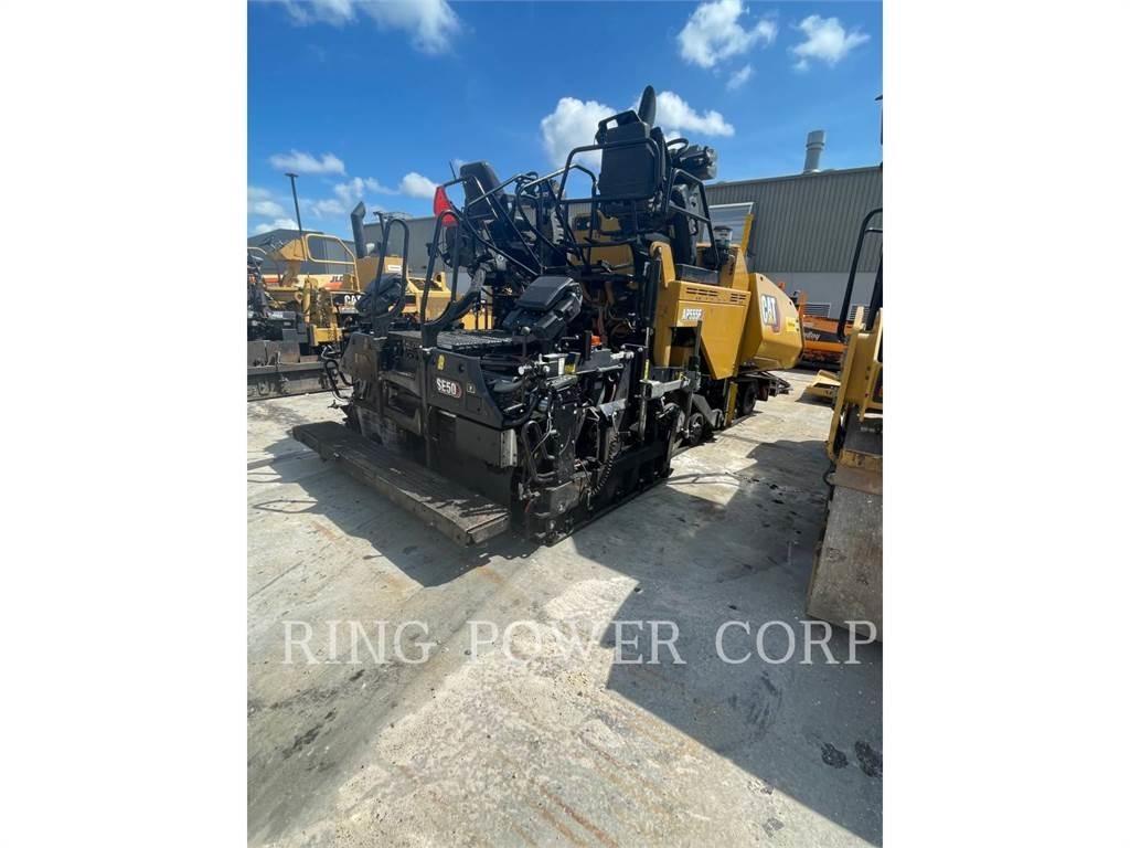 CAT AP555F Asphalt-Recycler