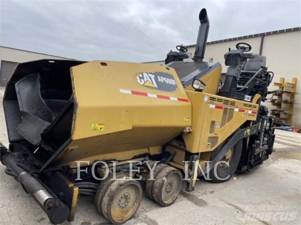 CAT AP600F Strassenfertiger