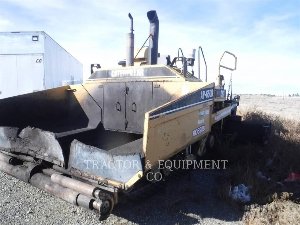 CAT AP650B Strassenfertiger