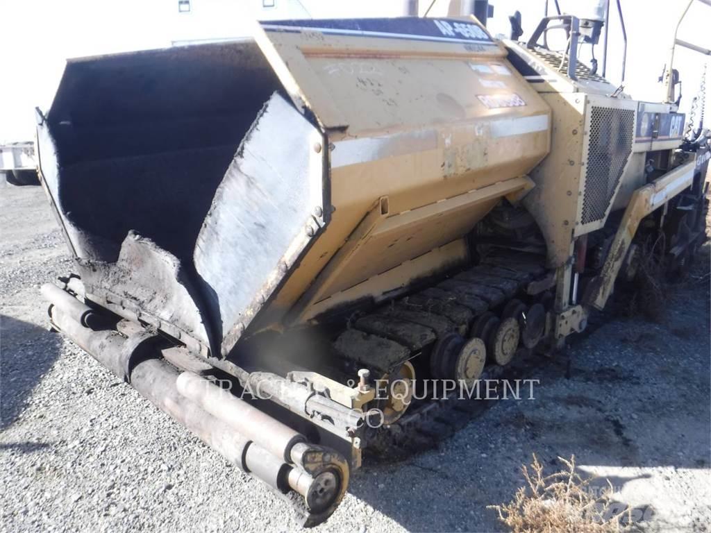 CAT AP650B Strassenfertiger
