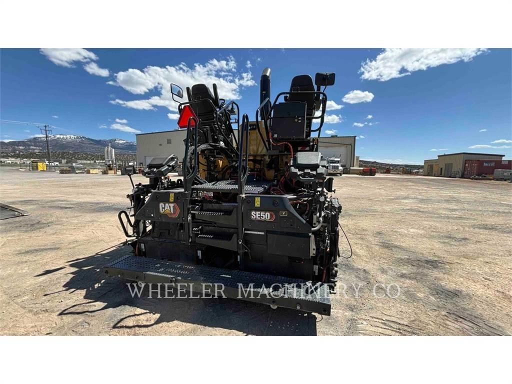 CAT AP655 Strassenfertiger