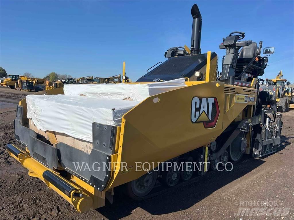 CAT AP655 Strassenfertiger