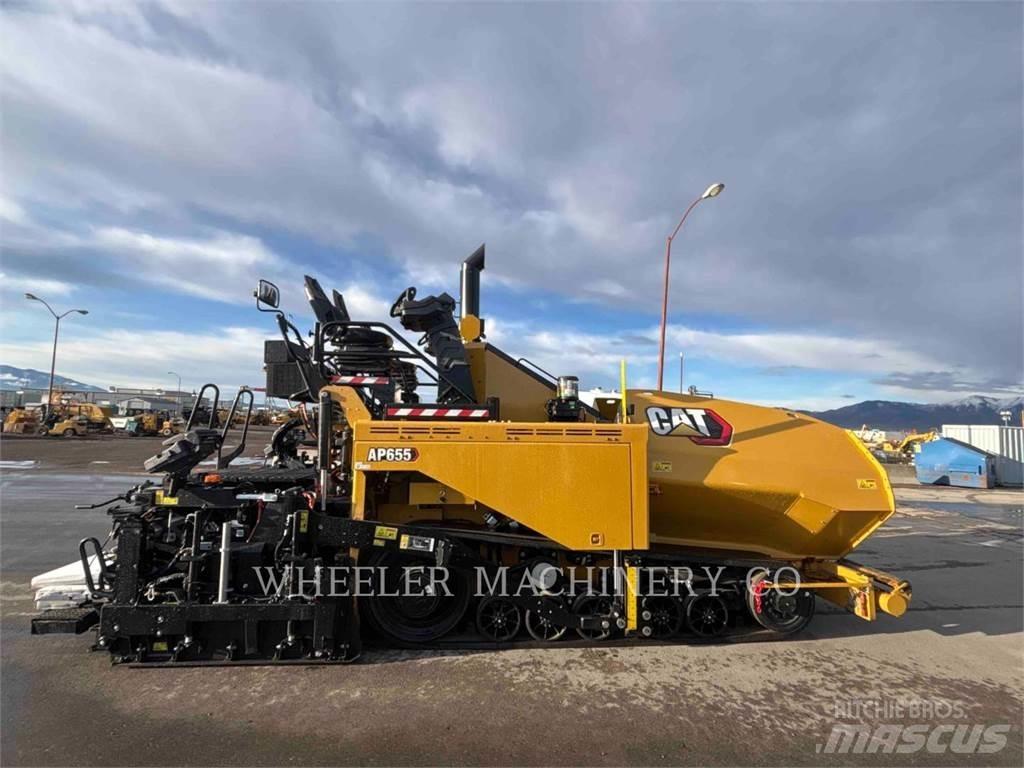 CAT AP655 Strassenfertiger