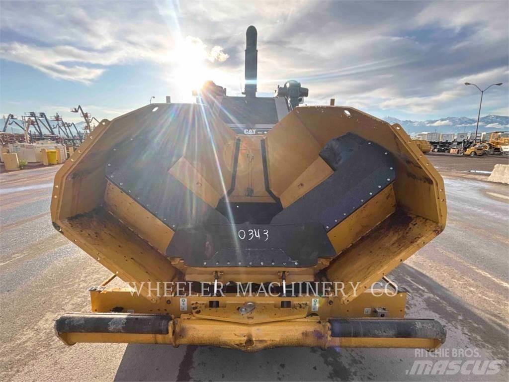 CAT AP655 Strassenfertiger