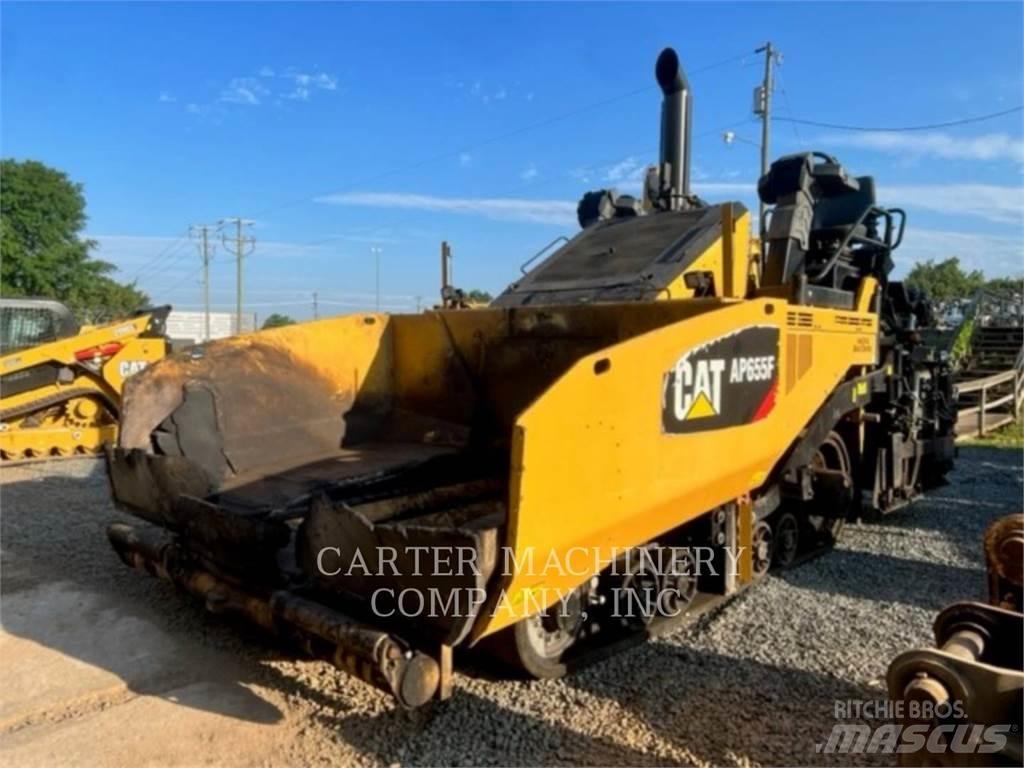 CAT AP655F Strassenfertiger