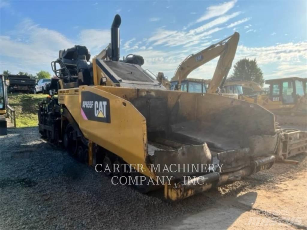 CAT AP655F Strassenfertiger