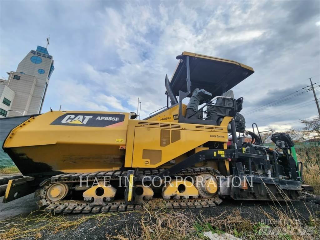 CAT AP655F Strassenfertiger