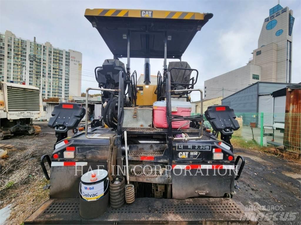 CAT AP655F Strassenfertiger