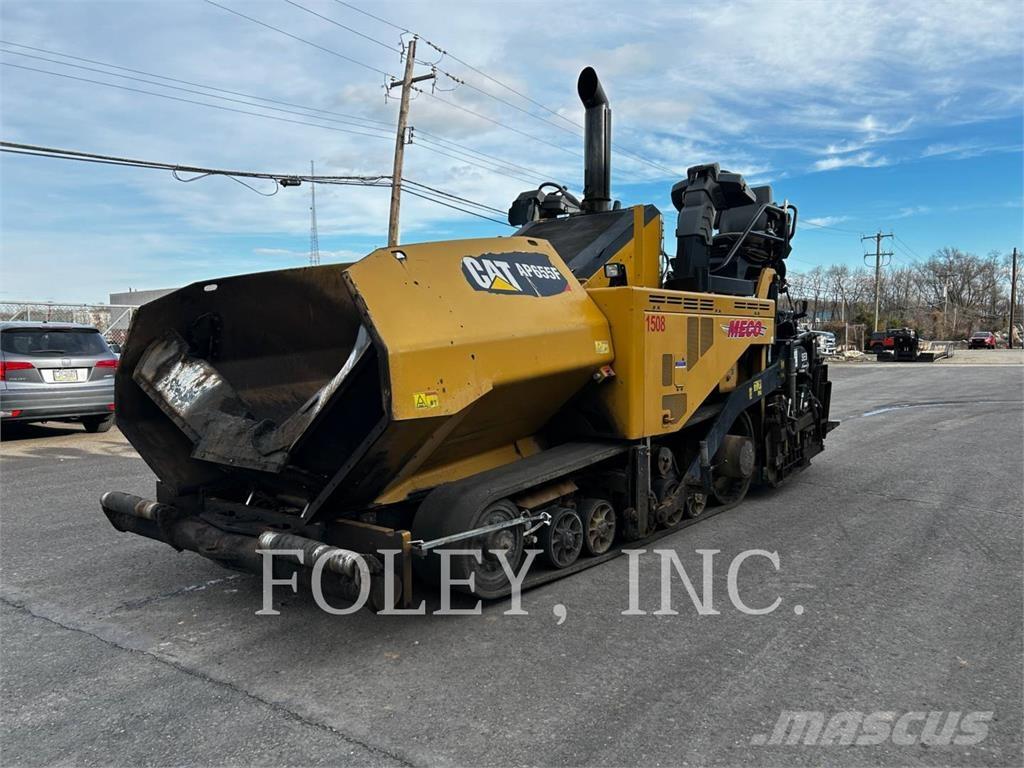 CAT AP655F Strassenfertiger