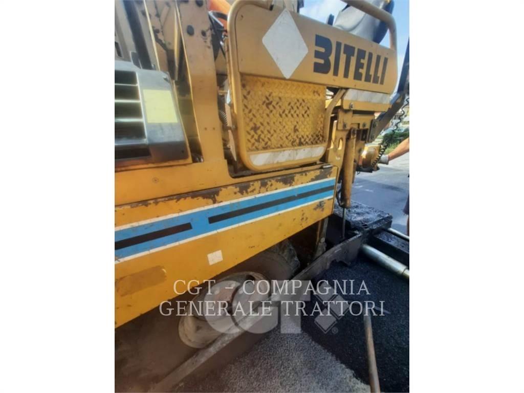 CAT BB730 Strassenfertiger