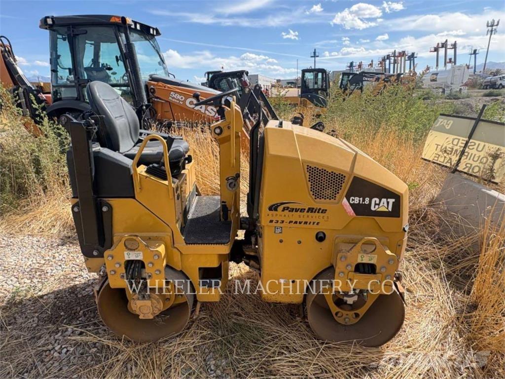 CAT CB1.8 Baggerlader
