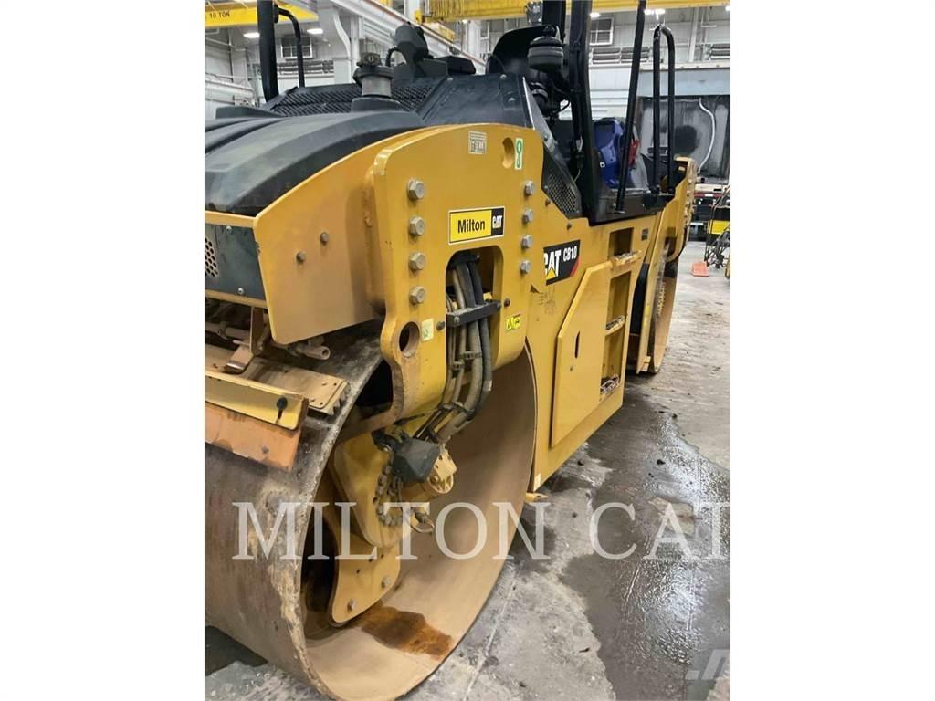 CAT CB10 Erdbauwalzen