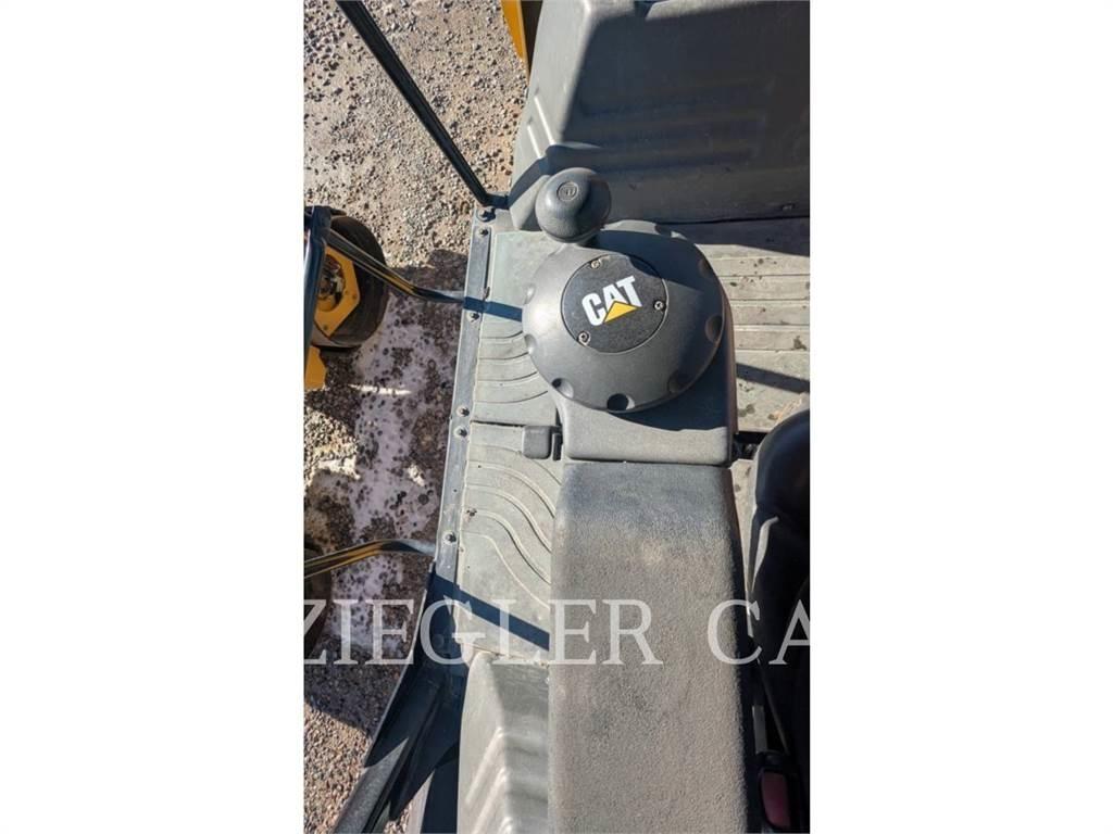 CAT CB10 Erdbauwalzen
