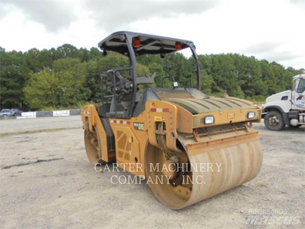 CAT CB10 Erdbauwalzen
